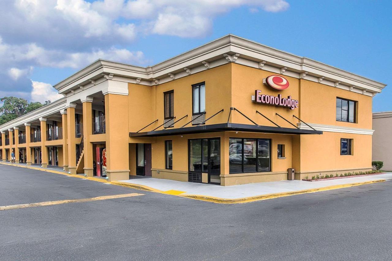 Econo Lodge Midtown Savannah Exterior photo